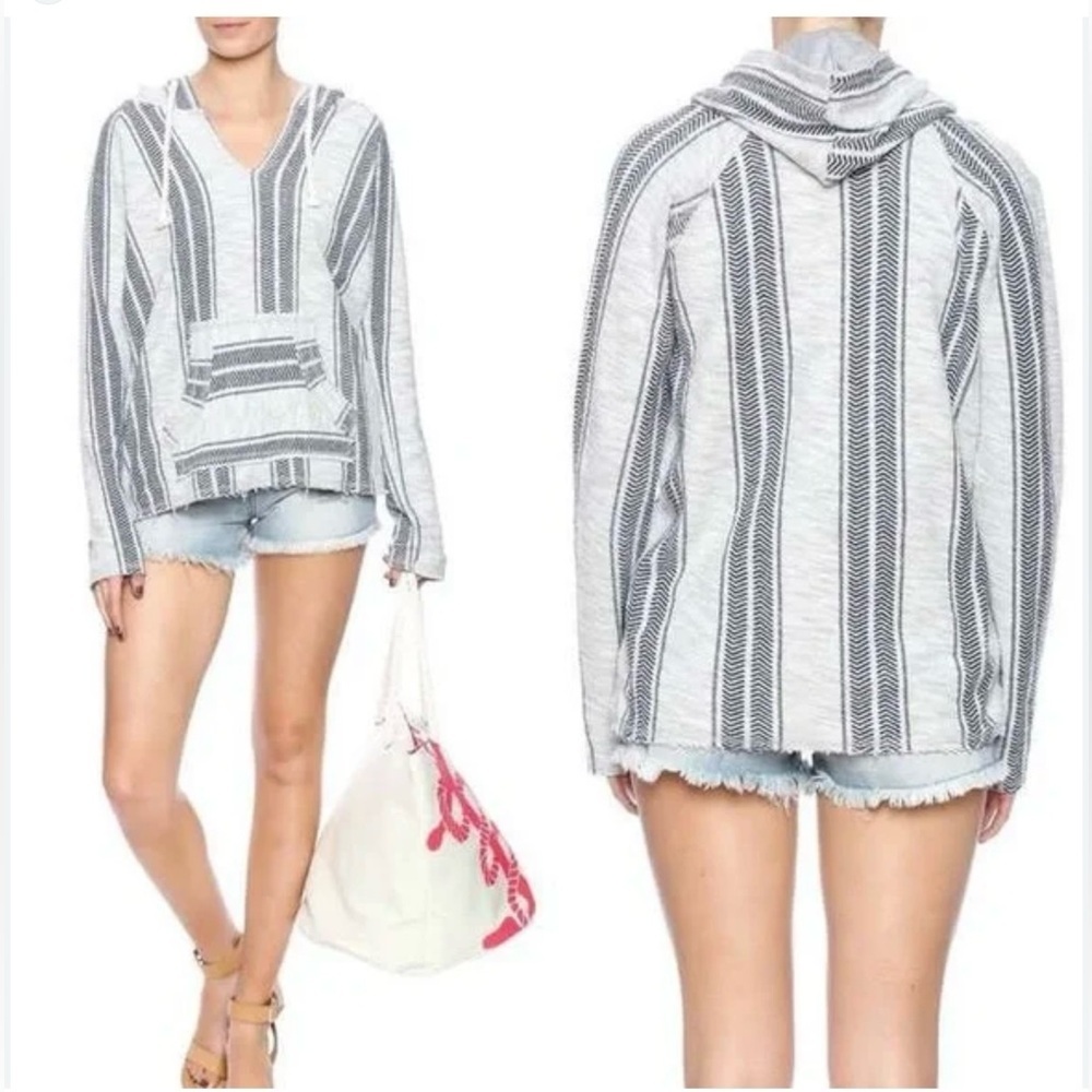 Marissa Rose Size Medium woman’s hooded pull over woman’s